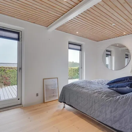 Nica - 100m From The Sea By Interhome Feriehus Broager